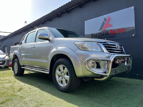 2012 TOYOTA HILUX 2.7 double cab raider