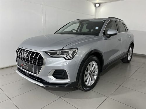 2022 AUDI Q3 40 TFSI quattro S tronic Advanced