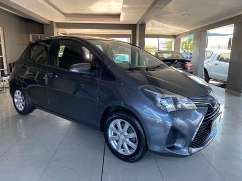 2015 Toyota Yaris 1.0 XS Hatchback