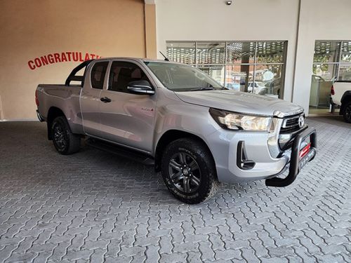 2022 TOYOTA HILUX 2.4 GD-6 RB RAIDER A/T P...