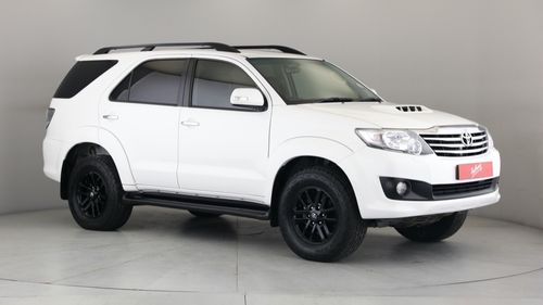 2015 TOYOTA FORTUNER 3.0D-4D