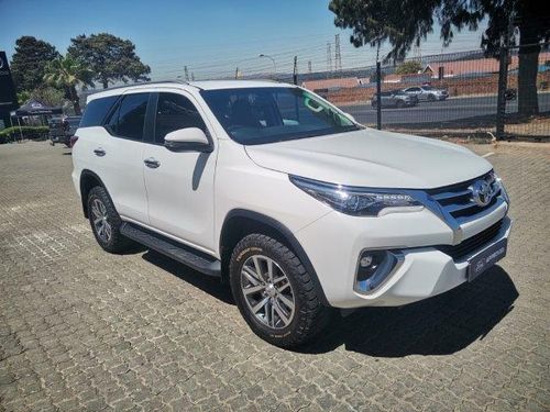 2017 TOYOTA FORTUNER 2.8GD-6 R/B A/T