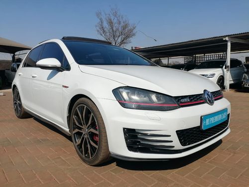 2017 Volkswagen Golf GTi Auto