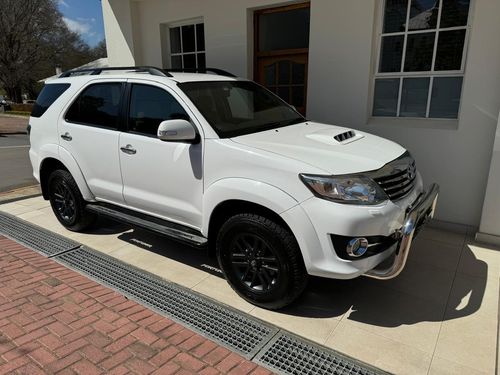 2015 Toyota Fortuner 3.0D-4D 4x4 auto