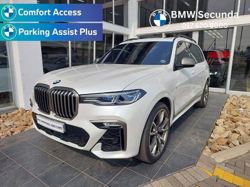 2022 BMW X7 M50i