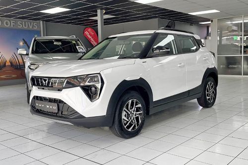 2024 Mahindra Xuv 3xo 1.2T AX5 Auto