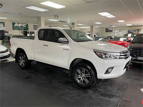 2018 Toyota Hilux 2.8 GD-6 RB Raider Extra Cab Auto