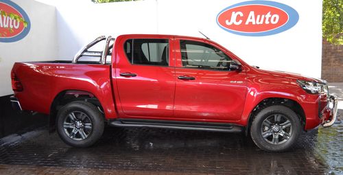 2021 TOYOTA HILUX 2.4GD-6 DOUBLE CAB