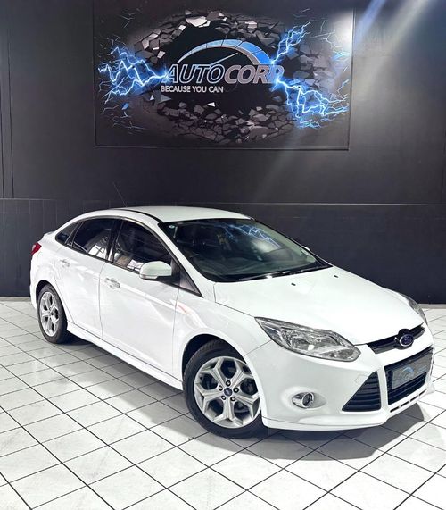 2014 Ford Focus Sedan 1.6 Trend