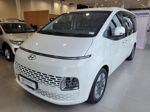 2022 Hyundai Staria 2.2D Elite 9-seater