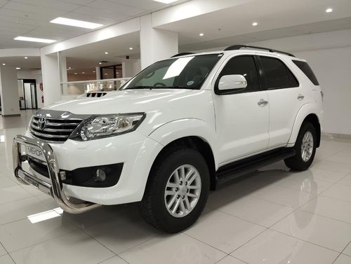 2013 TOYOTA FORTUNER 3.0D-4D