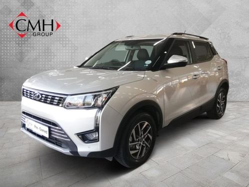 2024 Mahindra XUV 300 1.2T | W8