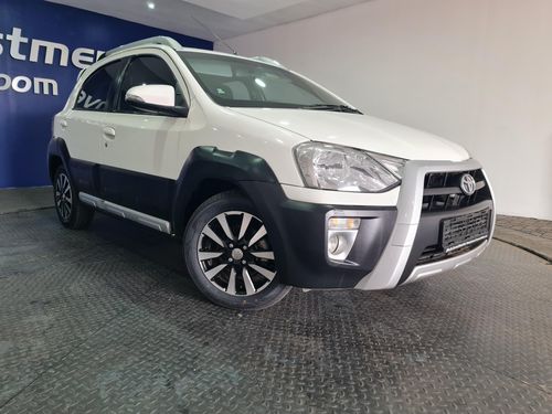 2015 TOYOTA ETIOS CROSS 1.5 XS 5DR