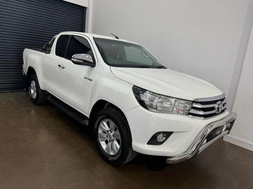 2016 Toyota Hilux 2.8GD-6 Xtra cab Raider