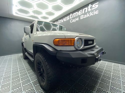 2011 TOYOTA L/CRUISER FJ 4.0 V6 CRUISER