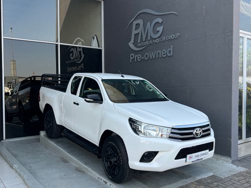 2017 Toyota Hilux 2.4 GD-6 Raised Body SRX Extended Cab