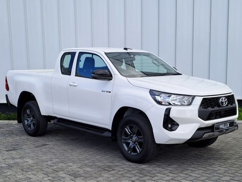 2024 TOYOTA HILUX 2.4 GD-6 RB RAIDER P/U E/CAB