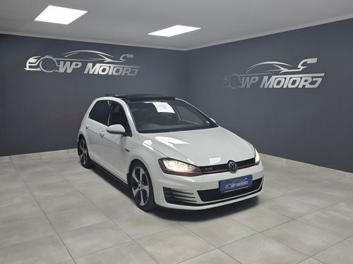 2014 Volkswagen Golf VII GTi 2.0 TSI DSG