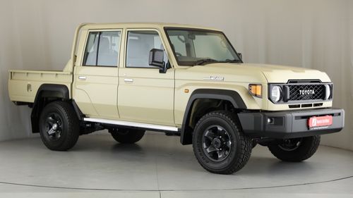 2024 TOYOTA LAND CRUISER 79 2.8 GD AT