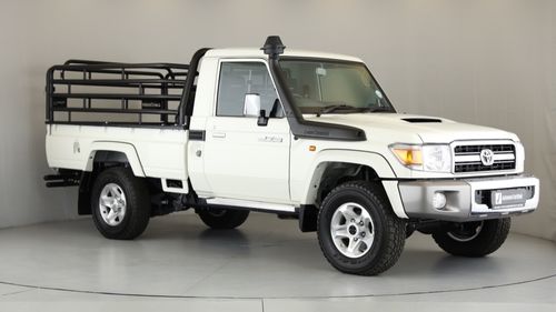 2024 TOYOTA LAND CRUISER 79 4.5D