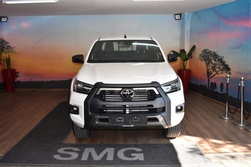 2024 TOYOTA HILUX 2.8GD-6 DOUBLE CAB 4×4 LEGEND AUTO