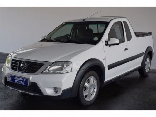 2015 Nissan NP200 1.6 16V High