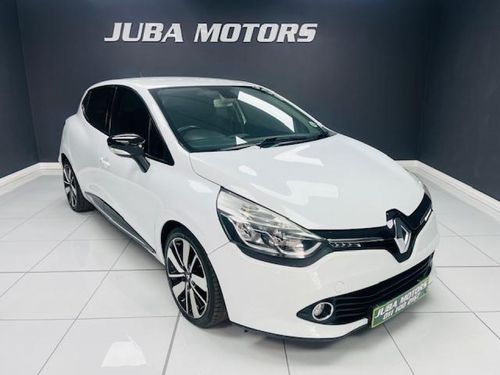 2015 RENAULT CLIO IV 900 T DYNAMIQUE 5DR (66KW) Well looked after fuel saver Renault Clio.