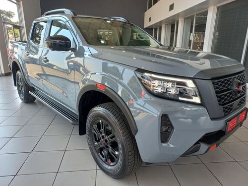 2024 NISSAN NAVARA 2.5DDTi PRO-4X 4X4 A/T D/C P/U