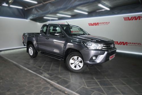 2017 TOYOTA HILUX 2.4GD-6 RB SRX E/C