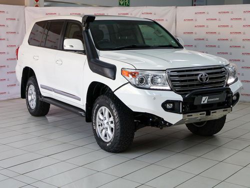 2015 TOYOTA LANDCRUISER 200 V8 4.6 VX A/T